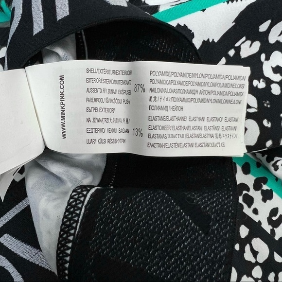 MINKPINK MOVE Crop Top Workout Fierce 3/4 Sleeve Leopard Anti-Wicking Medium - Picture 8 of 10